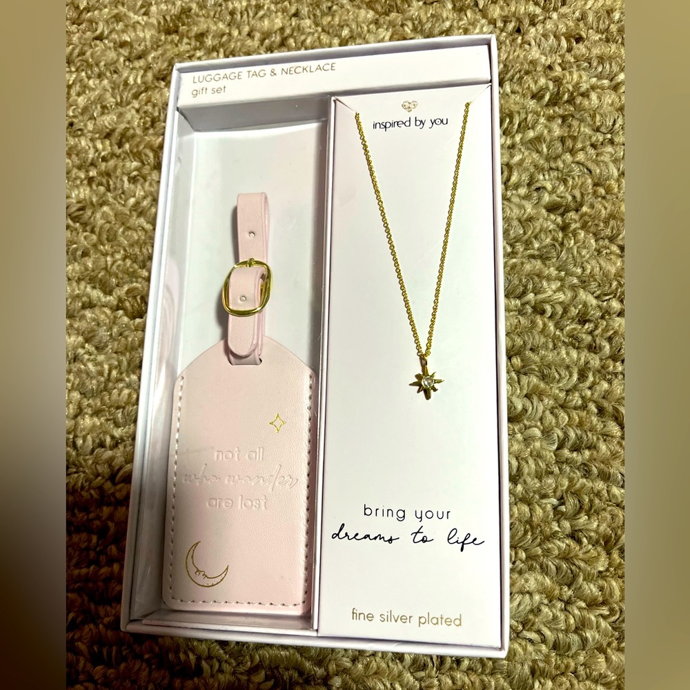 Luggage tag set with necklace, totally new pack